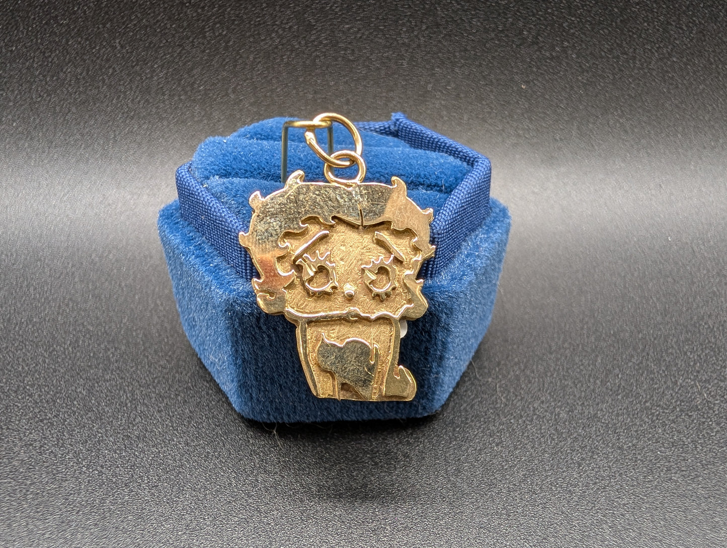 14k Yellow Gold Betty Boop Pendant.